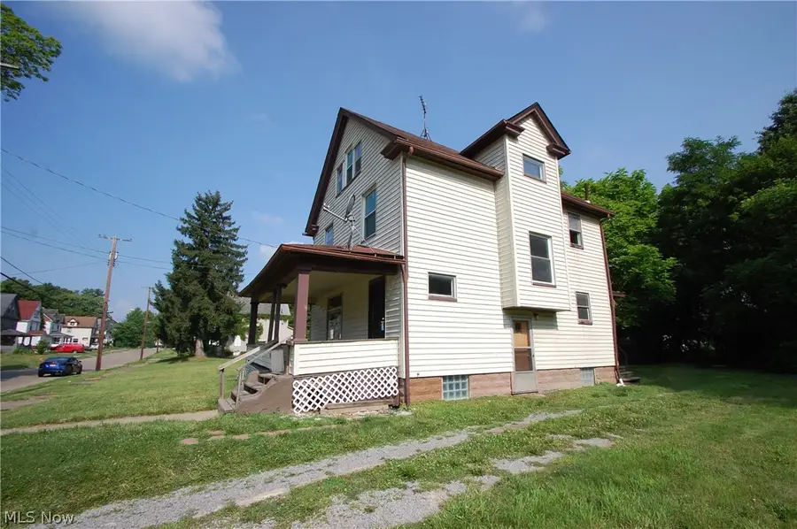 360 W Delason Avenue, Youngstown, OH 44511 - #2