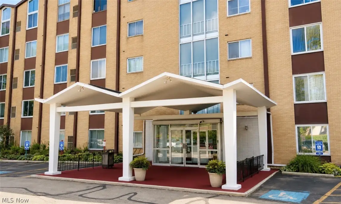 25735 Lorain Road #224, North Olmsted, OH 44070 - #1
