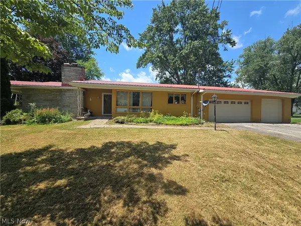 151 Cleveland Court, Andover, OH 44003