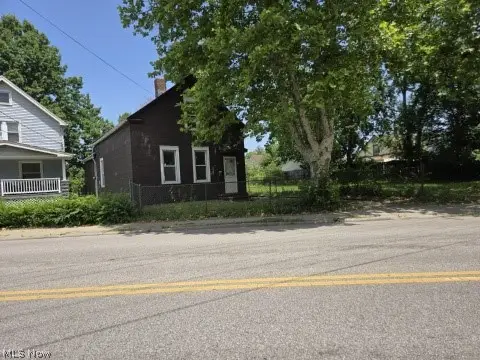 3647 Independence Road, Cleveland, OH 44105 - #1