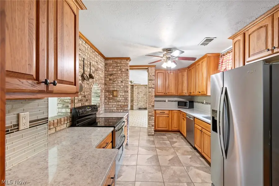 7434 Fenton Nw Road, North Bloomfield, OH 44450 - #3