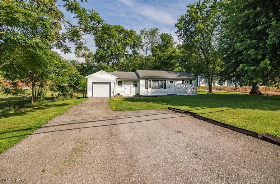 2106 Harris Highway, Washington, WV 26181 - #2