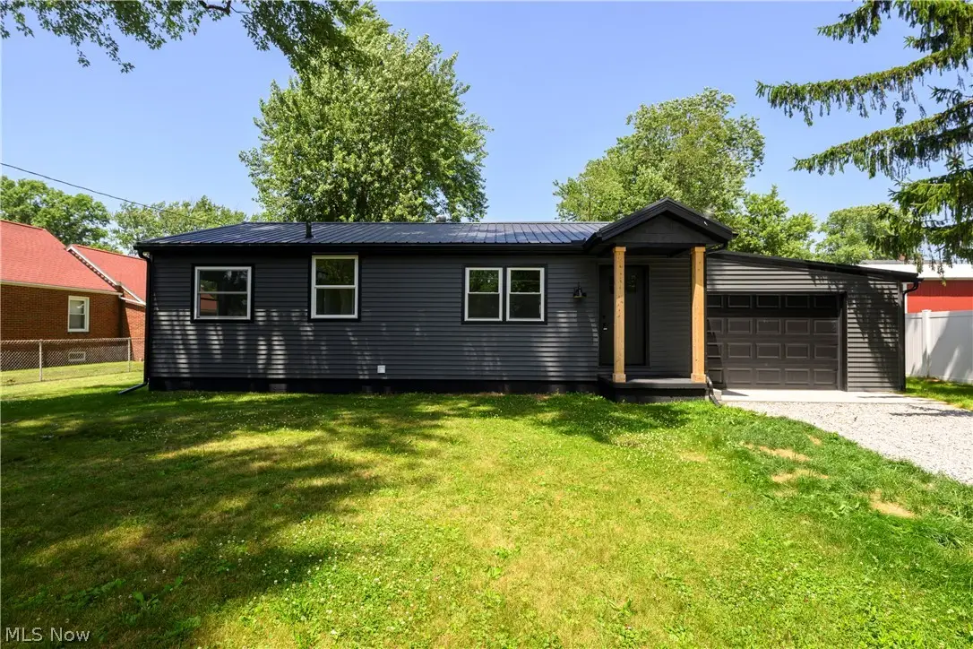 519 W Fike Avenue, Orrville, OH 44667 - #1