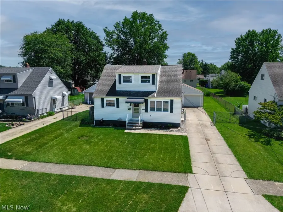 15541 Susan Drive, Brook Park, OH 44142 - #2