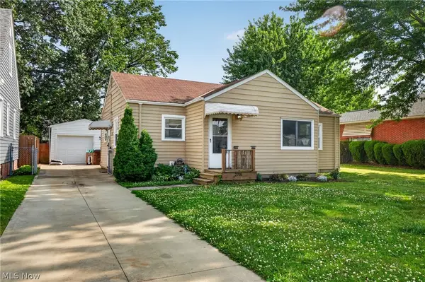2701 Tuxedo Avenue, Parma, OH 44134