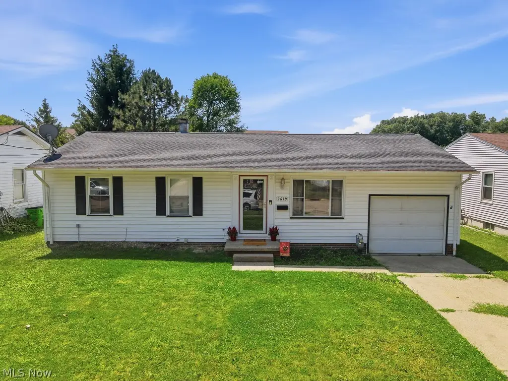 2619 Center Avenue, Alliance, OH 44601 - #1
