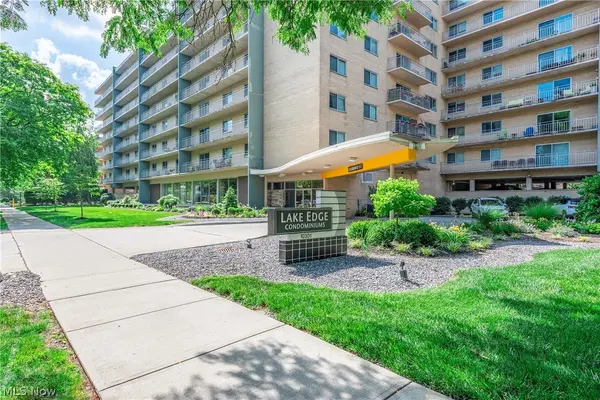 10301 Lake Avenue #420, Cleveland, OH 44102