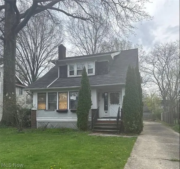 951 Montford Road, Cleveland Heights, OH 44121