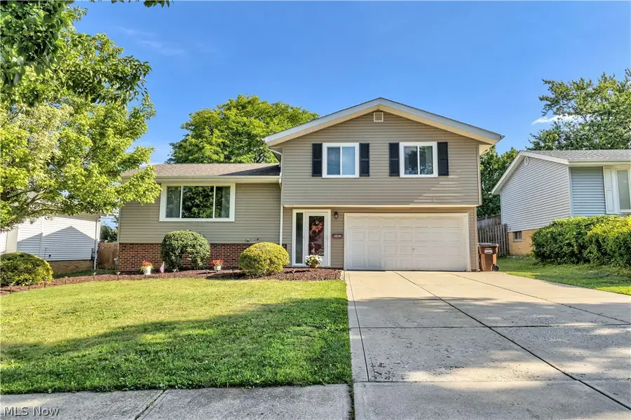 3403 Nottingham Drive, Parma, OH 44134 - #3