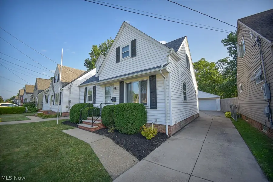 18400 Rockland Avenue, Cleveland, OH 44135 - #2