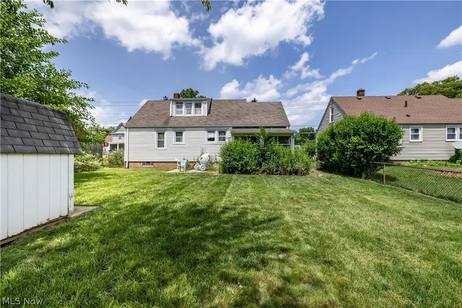 1644 37th Nw Street, Canton, OH 44709 - #3