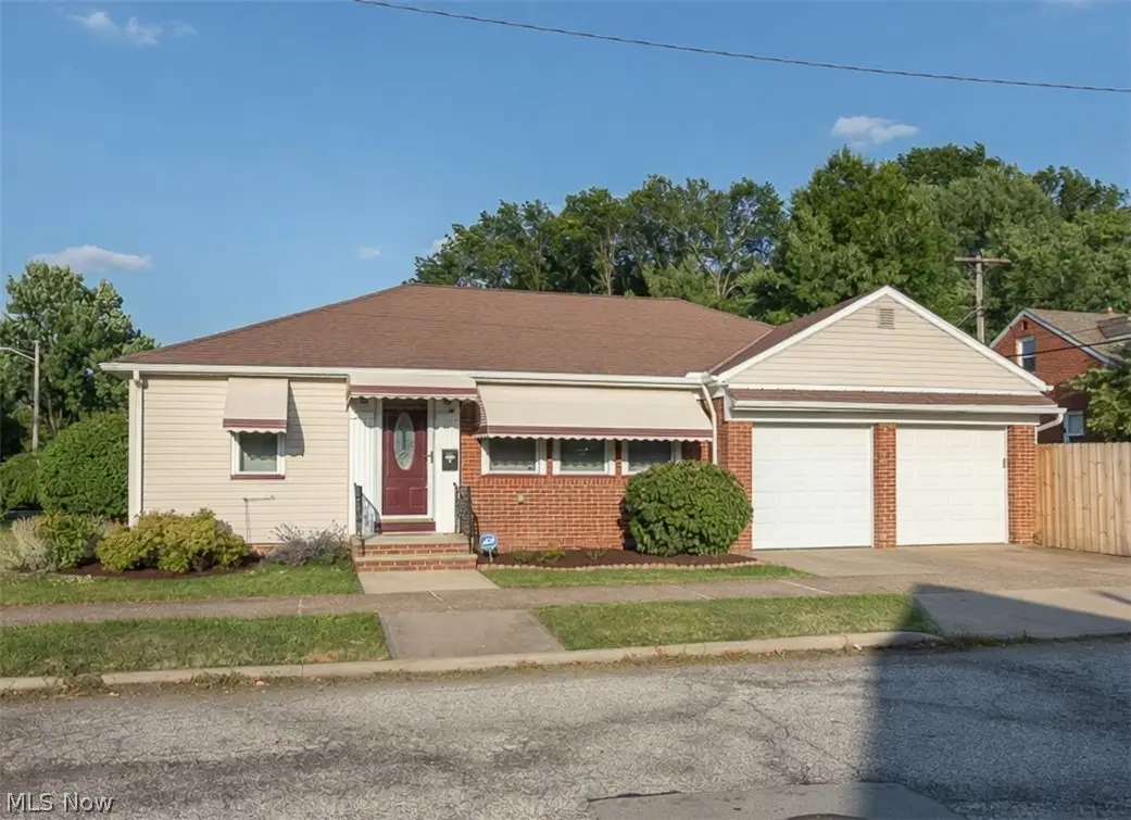 14733 Grapeland Avenue, Cleveland, OH 44111 - #1