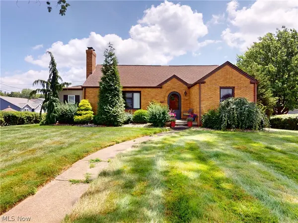 2414 Lakeside Nw Avenue, Canton, OH 44708