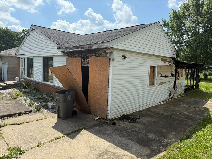 2573 San Pedro Drive, Youngstown, OH 44511 - #3