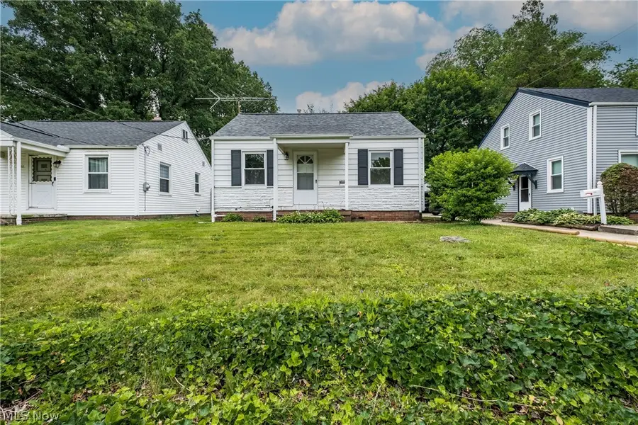 3518 Arnold Nw Avenue, Canton, OH 44709 - #2