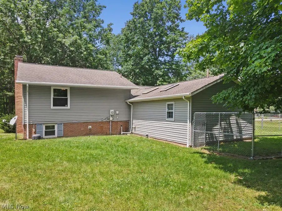 13166 Meadow Ne Street, Alliance, OH 44601 - #3