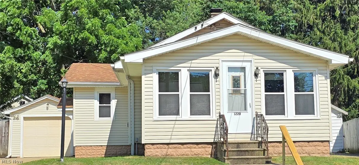 1220 Homedale Nw Avenue, Canton, OH 44708 - #1