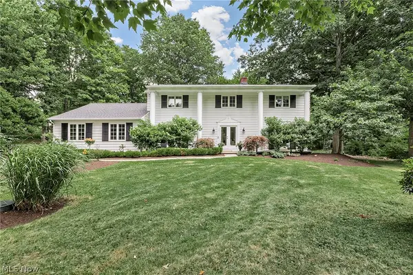 3189 Lander Road, Pepper Pike, OH 44124