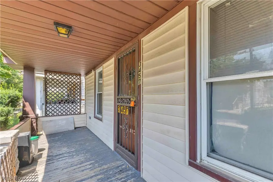 3457 W 44th Street, Cleveland, OH 44109 - #3