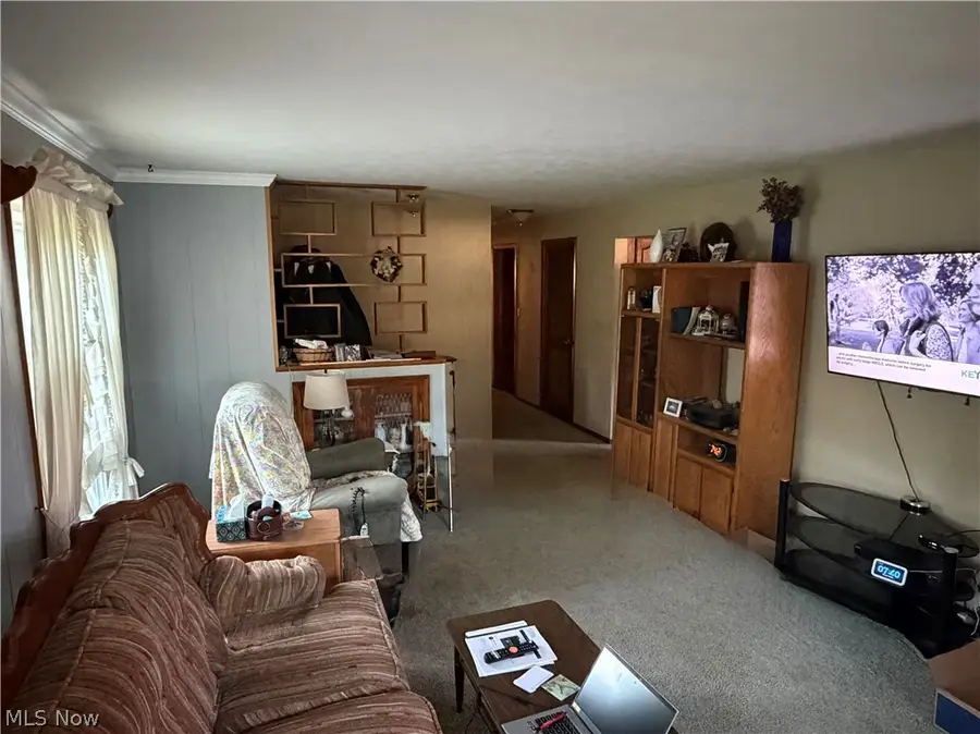7219 Wilson Sharpsville Road, Hartford, OH 44404 - #2