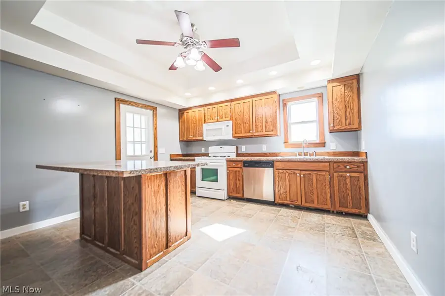 24 Houston Sw Street, Massillon, OH 44647 - #3
