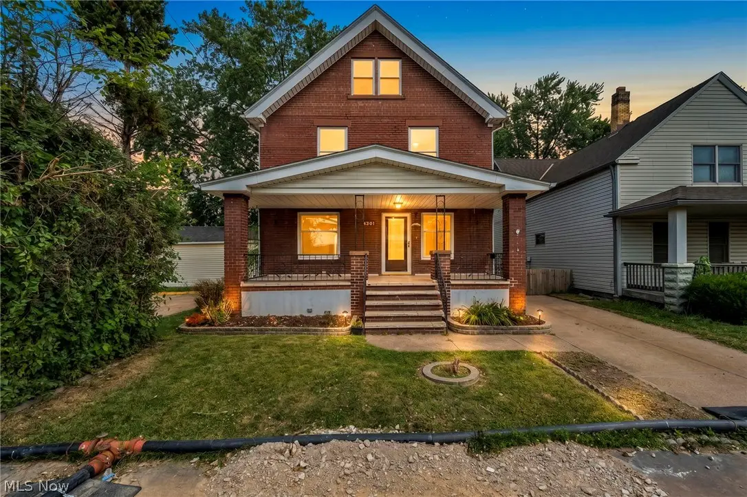 4301 Gamma Avenue, Newburgh Heights, OH 44105 - #1