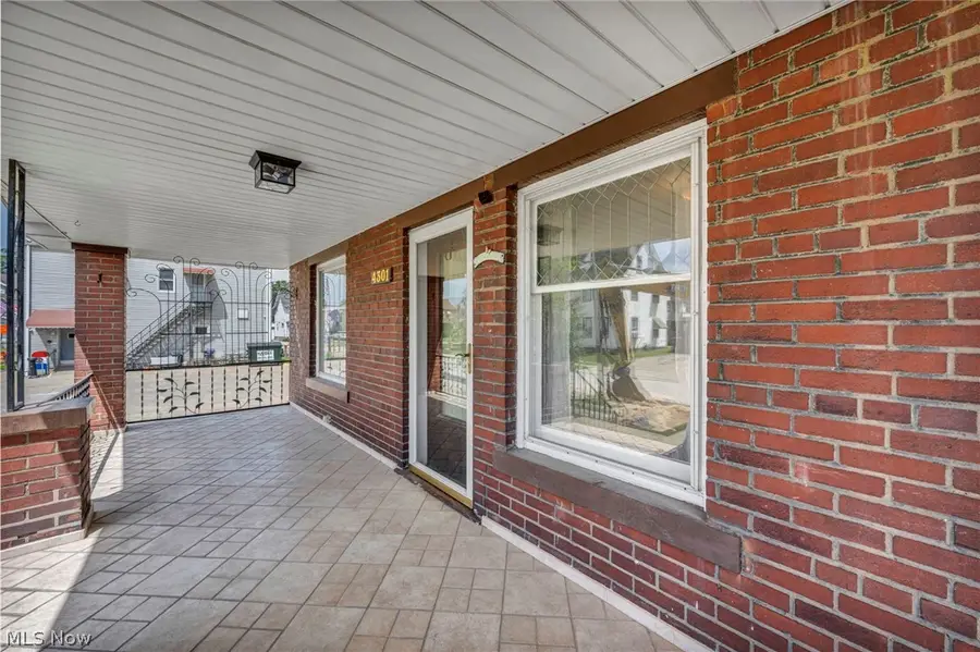 4301 Gamma Avenue, Newburgh Heights, OH 44105 - #3