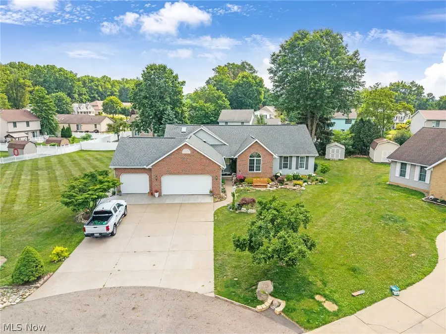 3862 Lorwood Nw Street, Massillon, OH 44646 - #3