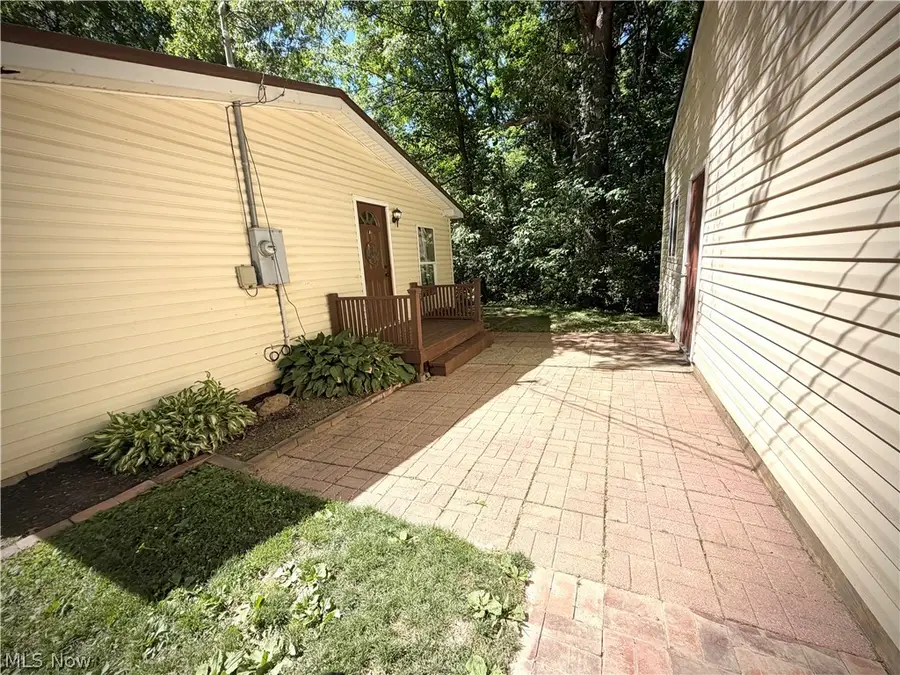 4648 Geauga Portage Easterly Road, West Farmington, OH 44491 - #2