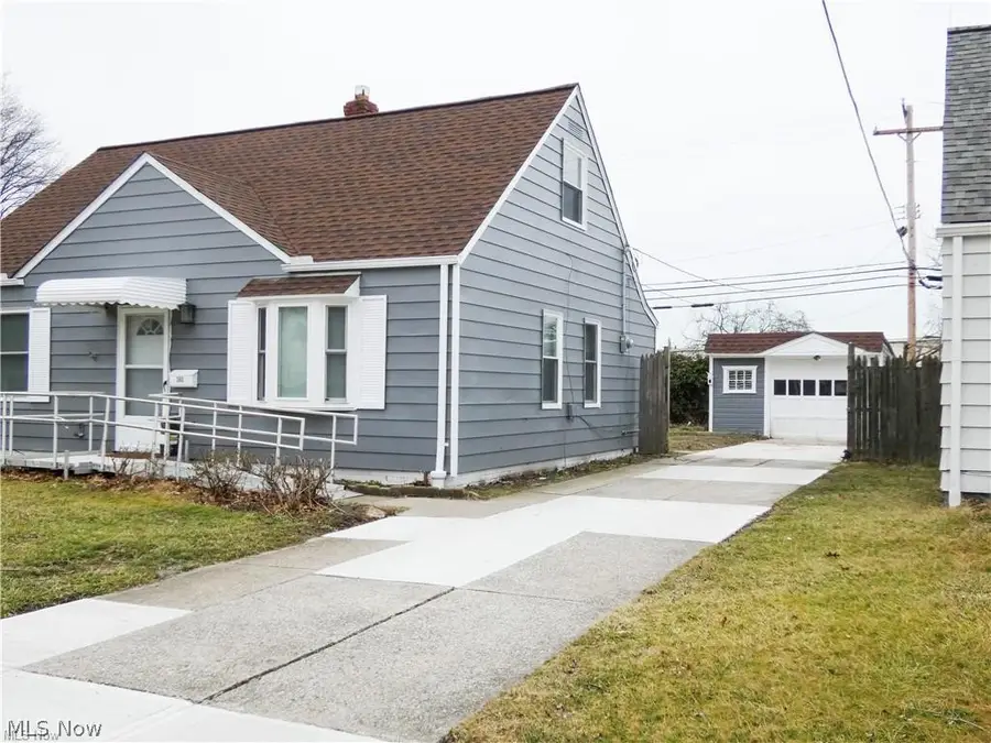 380 E 232nd Street, Euclid, OH 44123 - #3