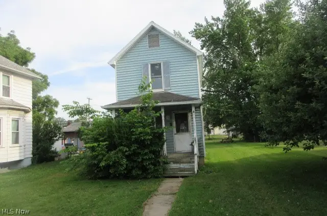 176 E Maryland Avenue, Sebring, OH 44672 - #1