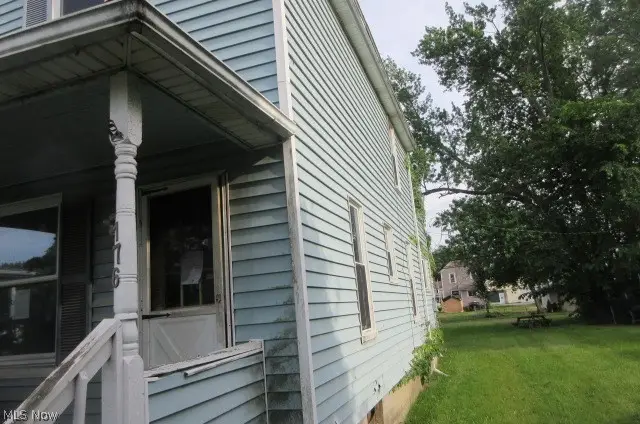 176 E Maryland Avenue, Sebring, OH 44672 - #3