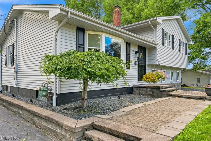 273 Blueberry Drive, Columbiana, OH 44408 - #3