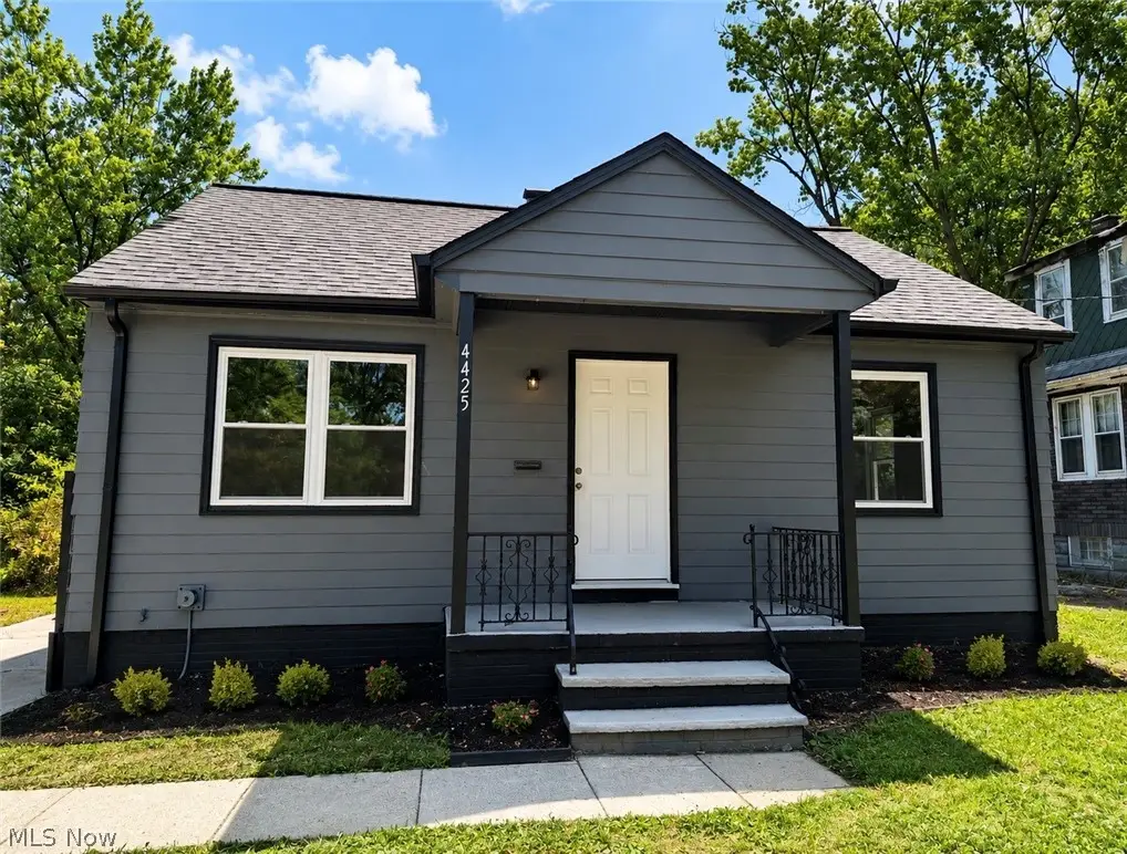 4425 E 142nd Street, Cleveland, OH 44128 - #1
