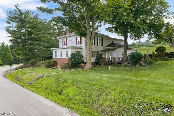 2011 Gordon Nw Road, Dover, OH 44622