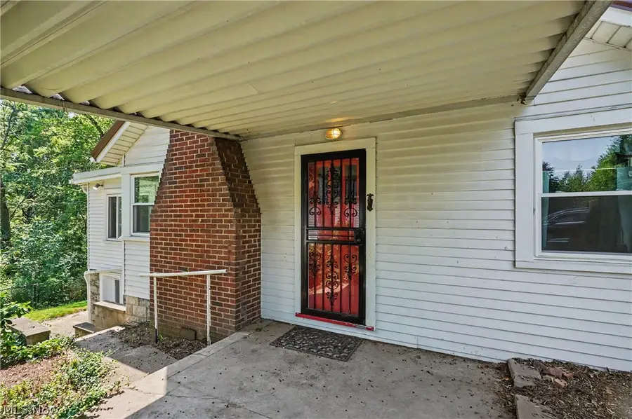 10528 Country Club Lane, North Benton, OH 44449 - #2