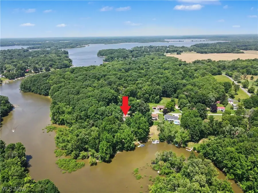 10528 Country Club Lane, North Benton, OH 44449 - #3