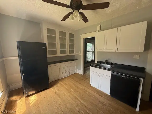 4309 Clinton Avenue, Cleveland, OH 44113 - #3