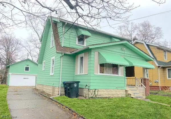 627 Roscoe Avenue, Akron, OH 44306