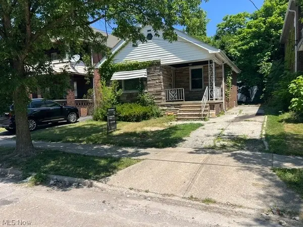 1003 Nathaniel Road, Cleveland, OH 44110