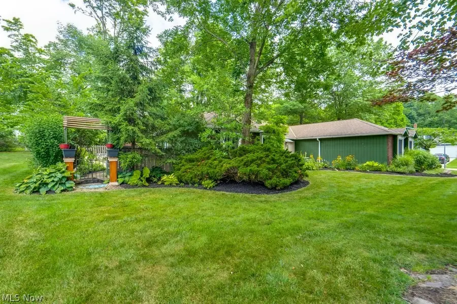 32771 N Burr Oak Drive, Solon, OH 44139 - #3
