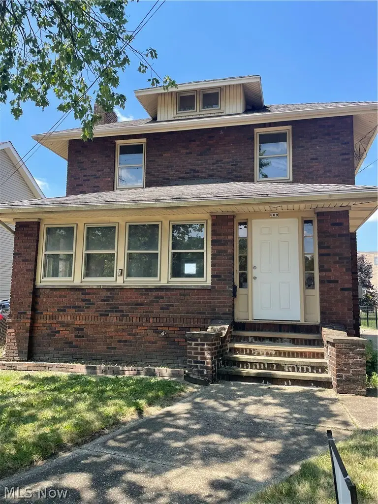 609 1st Ne Street, Massillon, OH 44646 - #1