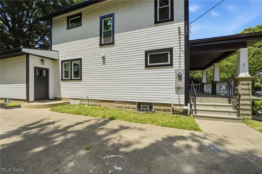 313 S Summit Street, Smithville, OH 44677 - #3