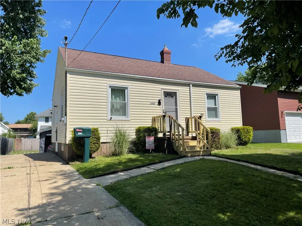 1919 Tonawanda Avenue, Akron, OH 44305 - #1