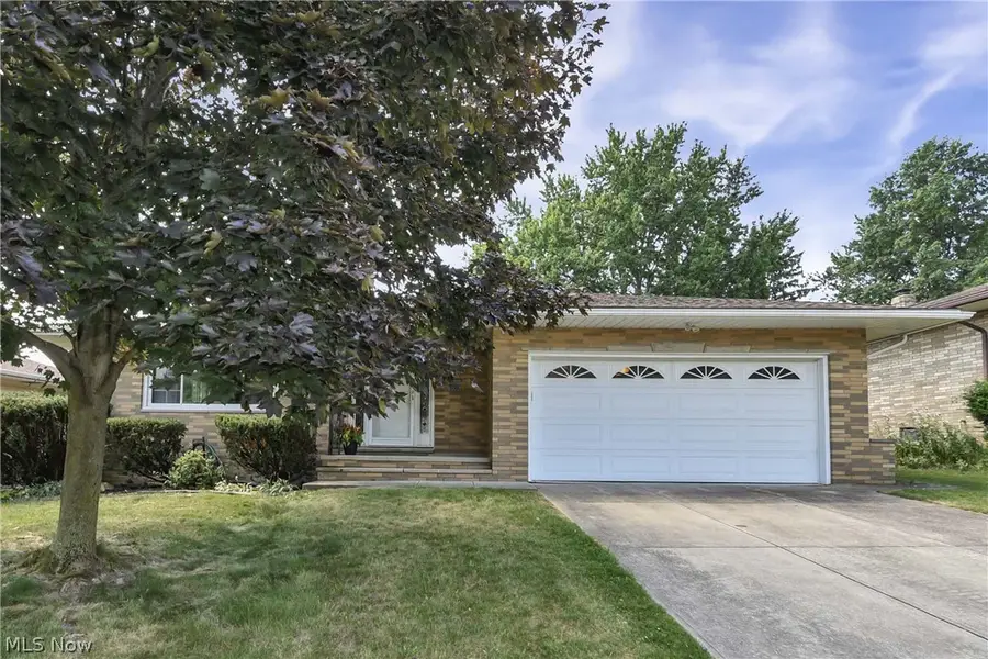 6003 Laurent Drive, Parma, OH 44129 - #3