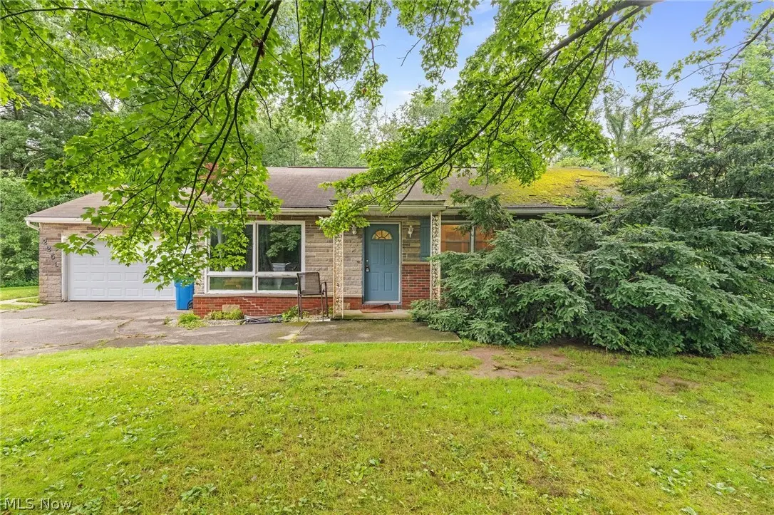 2253 Hi Vue Drive, Green, OH 44312 - #1