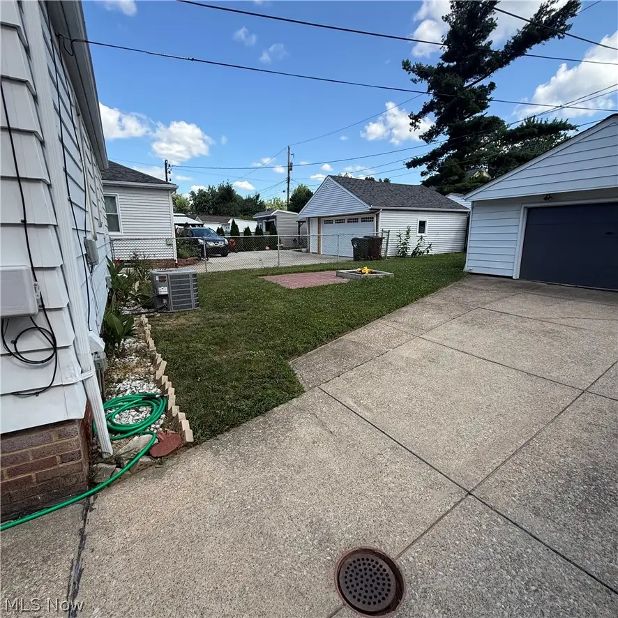 7715 Renwood Drive, Parma, OH 44129 - #3