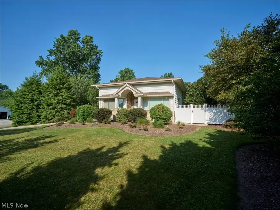 3345 Wales Nw Avenue, Massillon, OH 44646 - #2