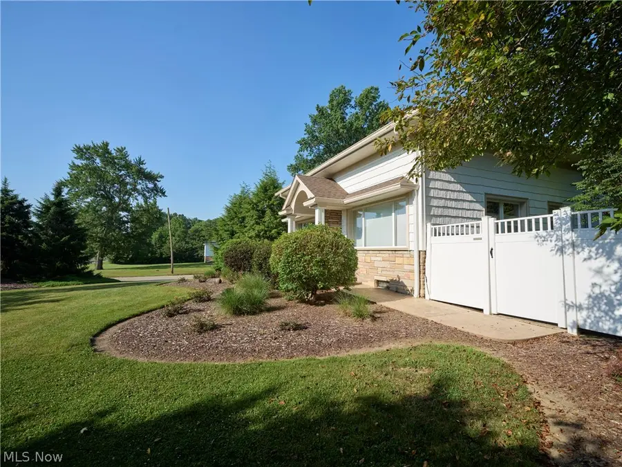 3345 Wales Nw Avenue, Massillon, OH 44646 - #3