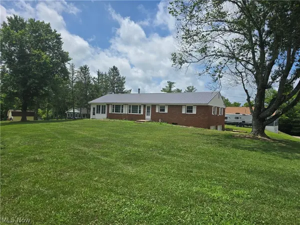 3597 N Button Nw Drive, Mcconnelsville, OH 43756